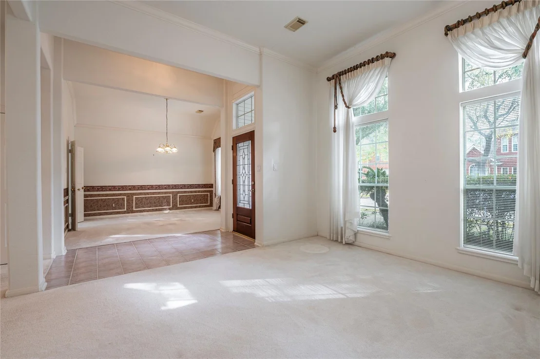Photo of 1615 Evergreen Lane
