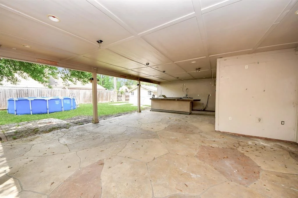 Photo of 2002 Saddlecreek Drive