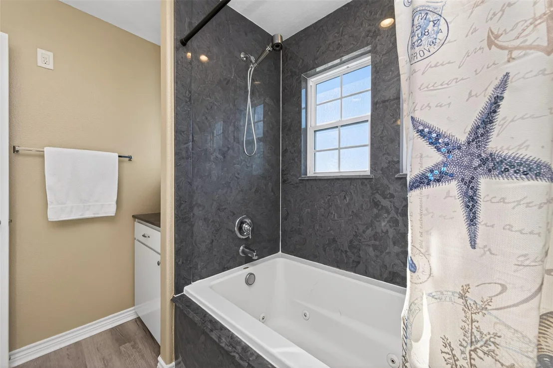 Photo of 1127 County Road 299