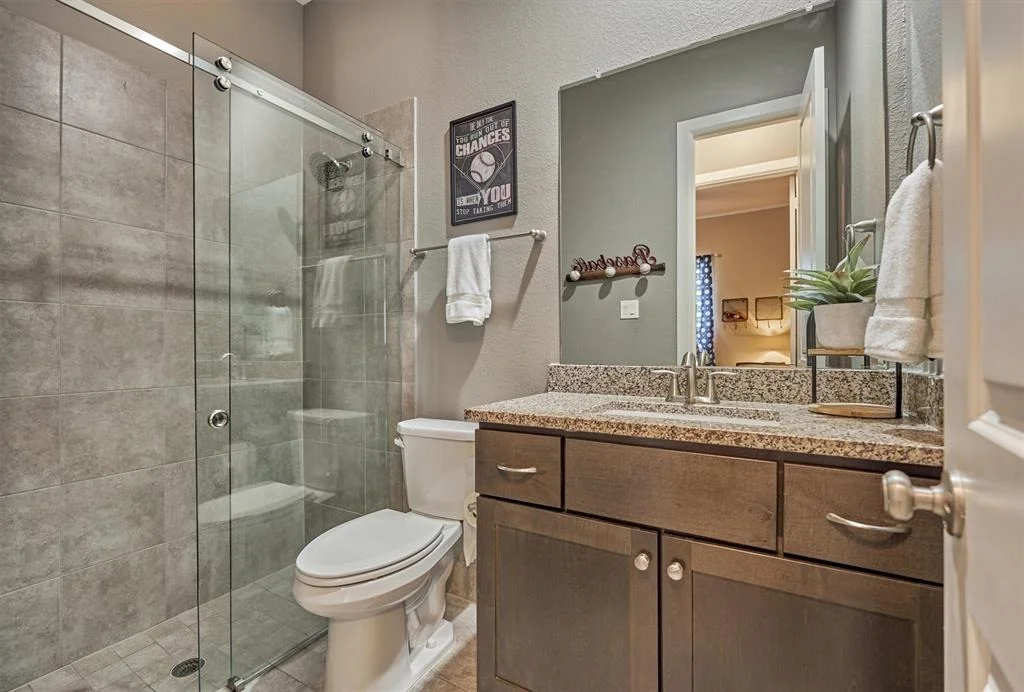 Photo of 40694 Damuth Drive
