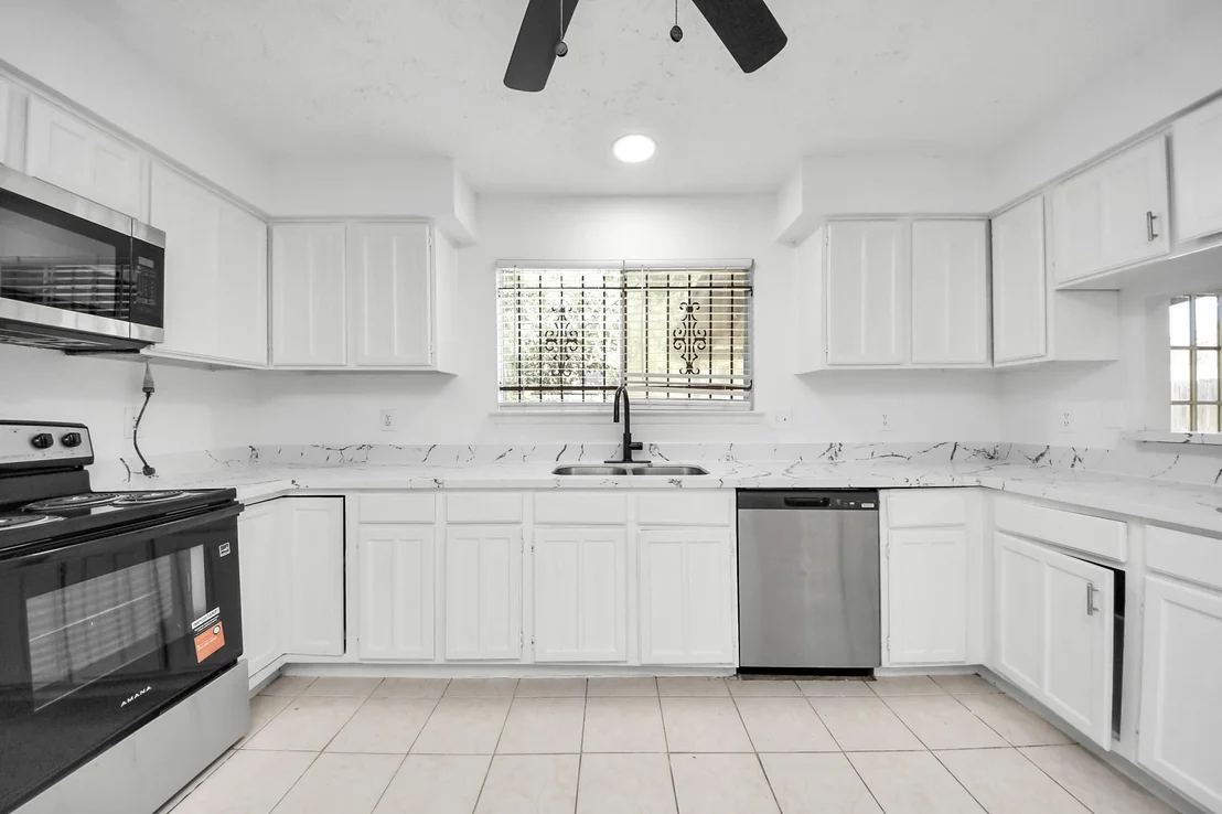 Photo of 13402 Pecan Oak Drive