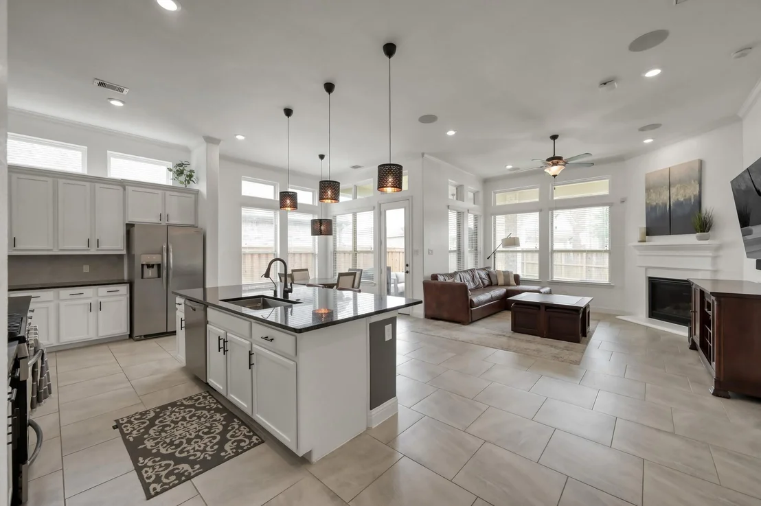 Photo of 4206 Grand Oaks Wind