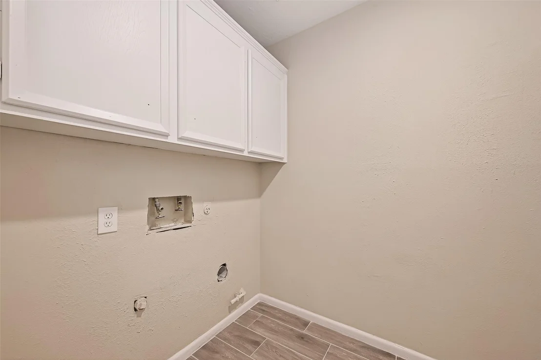 Photo of 5451 Oakhaven Lane