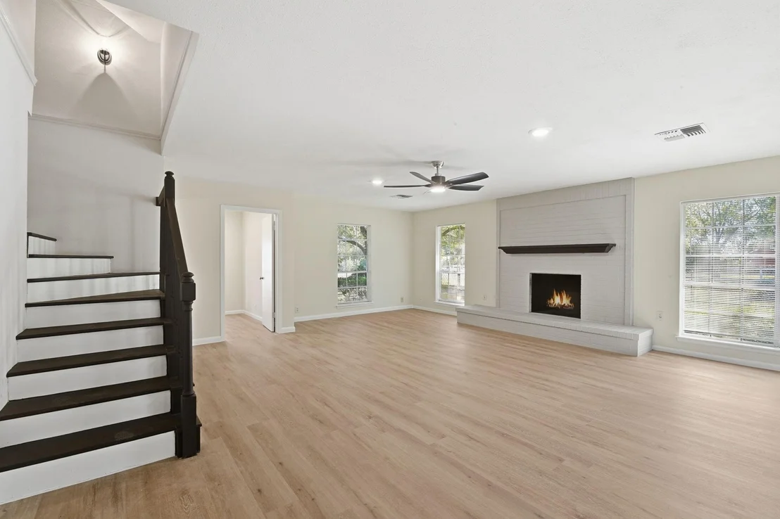 Photo of 4103 Meadowbend Drive