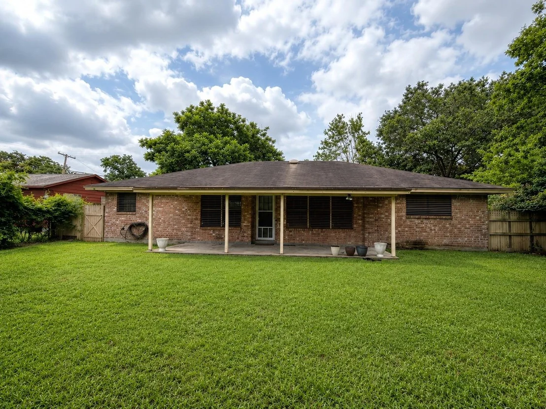 Photo of 708 Shady Lane