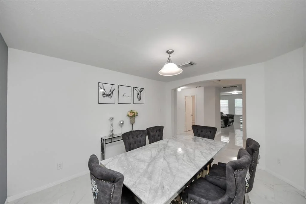 Photo of 6043 Moscone Court