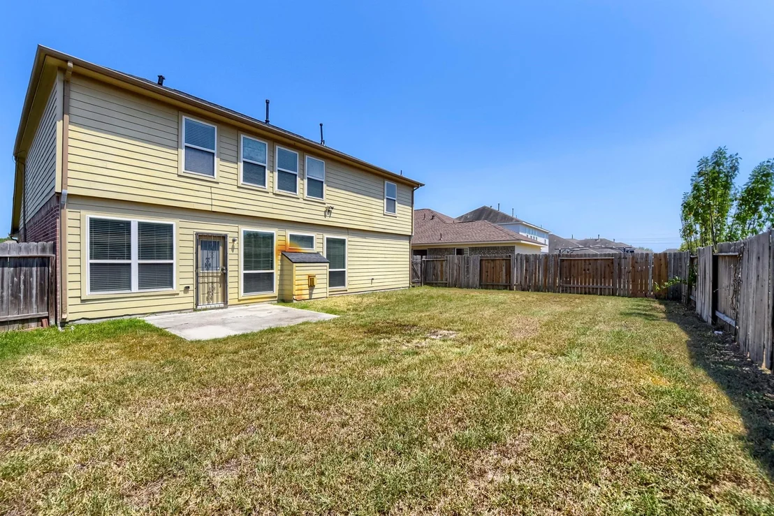 Photo of 14527 Round Mountain Drive