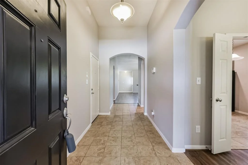 Photo of 5206 Lakota Trail