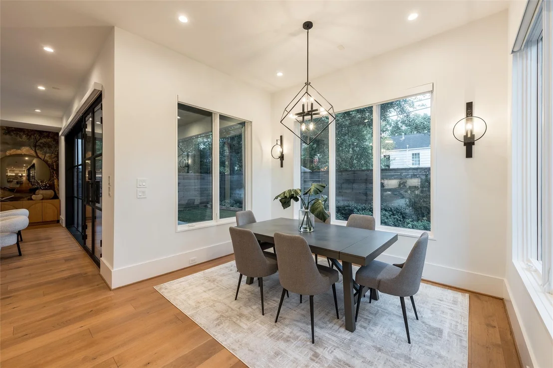 Photo of 2817 Albans Road