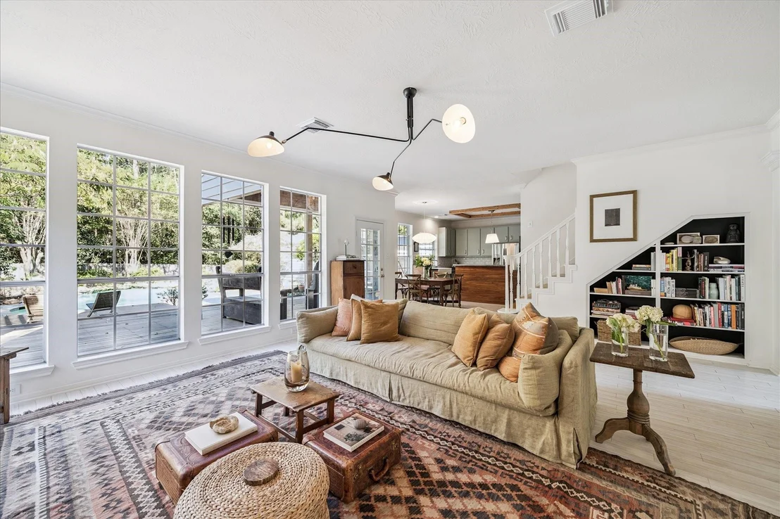 Photo of 58 E Coldbrook Circle