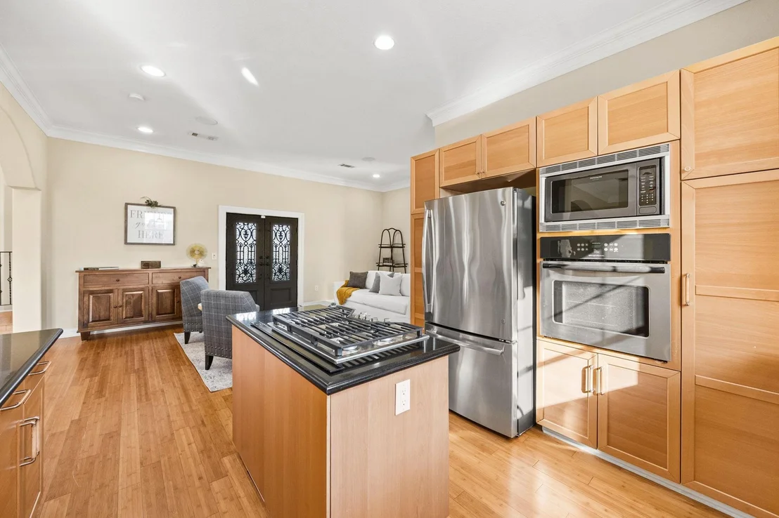 Photo of 609 Gardner Street
