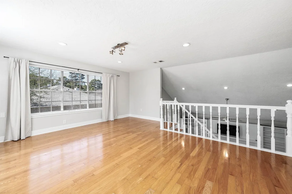 Photo of 18503 Pheasant Field Drive