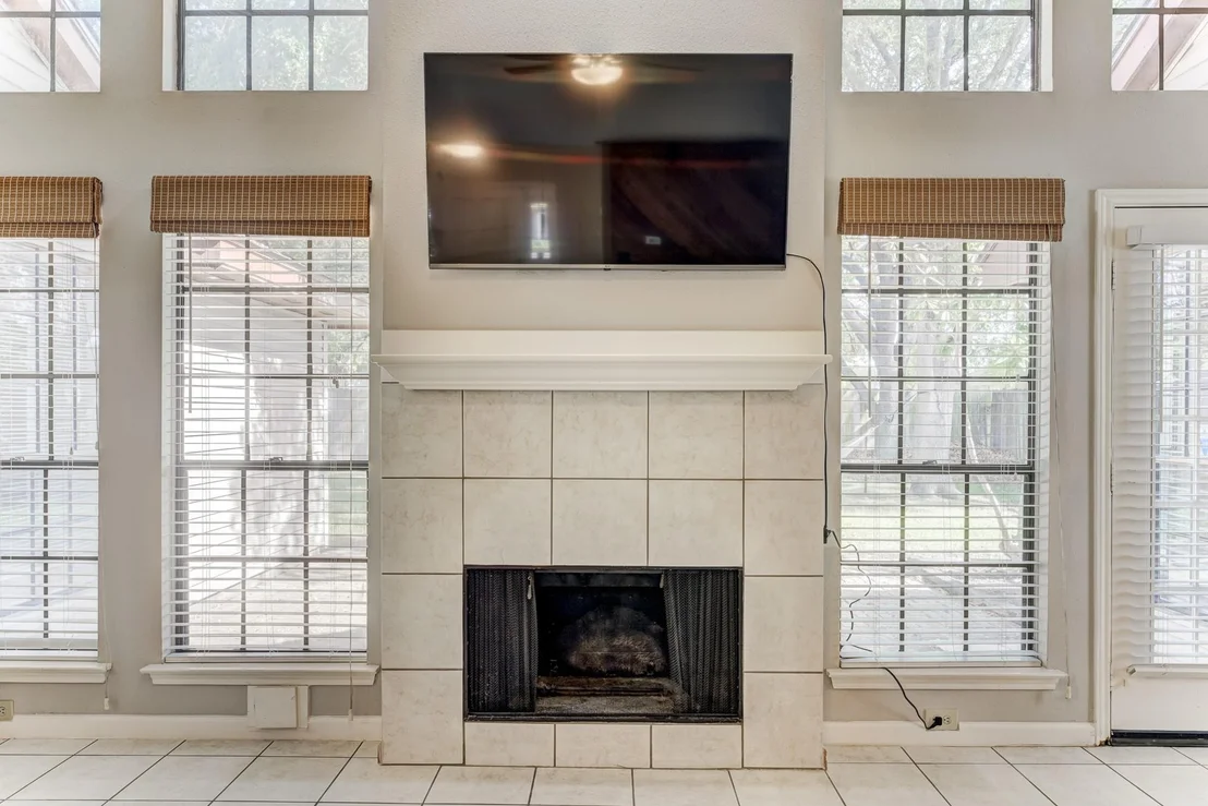 Photo of 16134 Beechnut Street