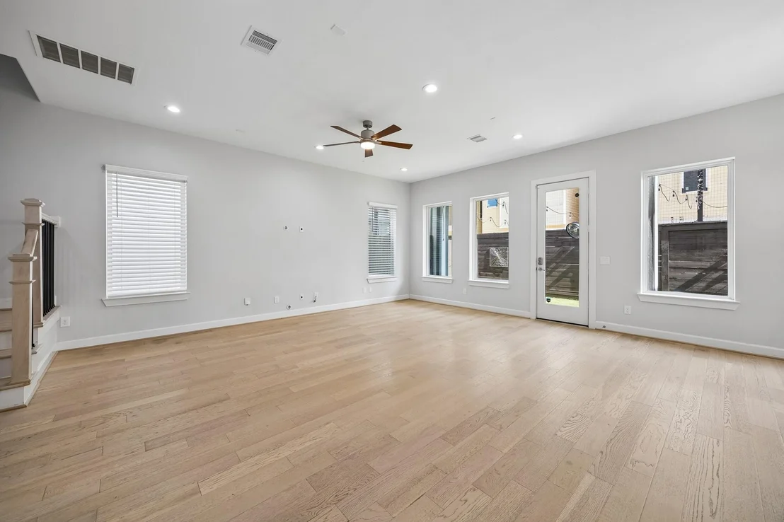 Photo of 8705 Ojeman Oaks Lane