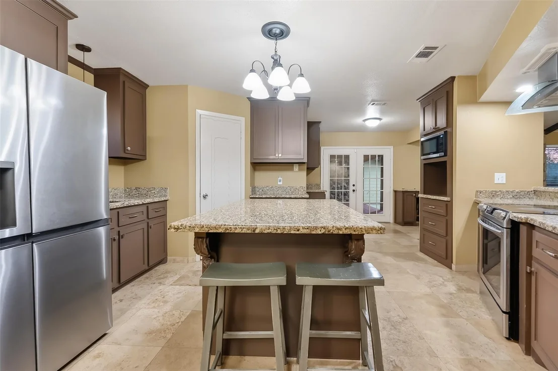 Photo of 1011 Chateau Woods Parkway Drive