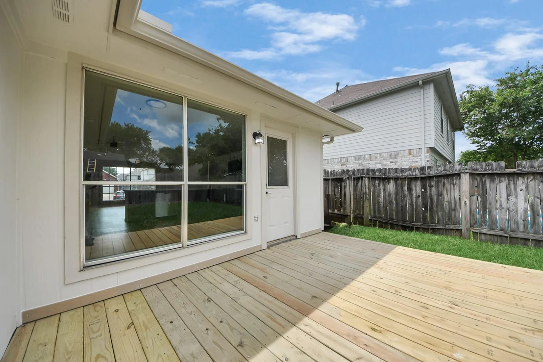 Photo of 15307 Streatham Circle
