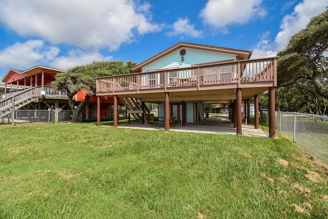 Photo of 2116 W Bayshore Drive