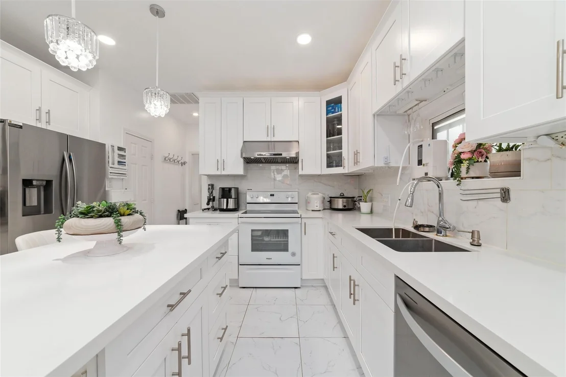 Photo of 3430 Shadowwalk Drive