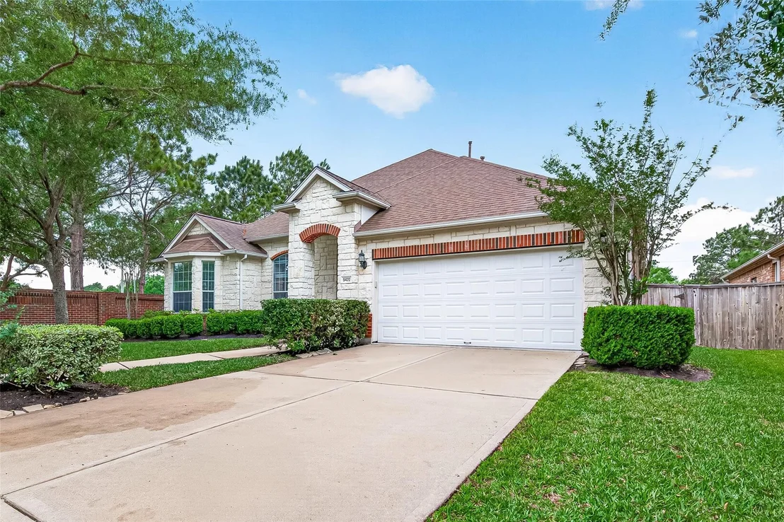 Photo of 5422 Lacey Oak Meadow Drive