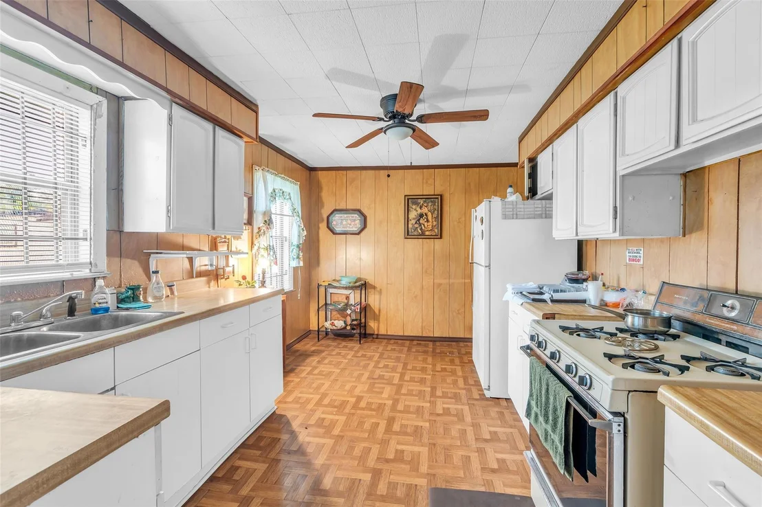 Photo of 6814 Covington Drive