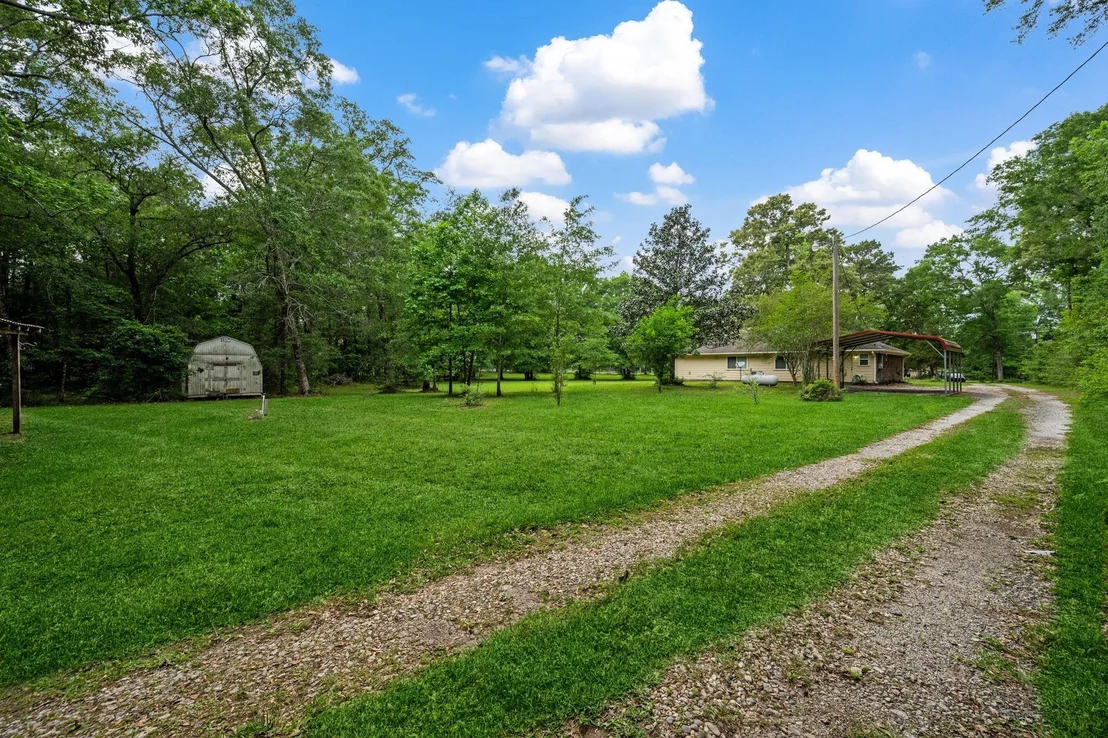 Photo of 27974 Southland Drive