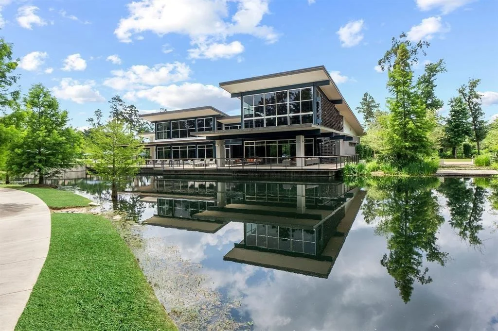 Photo of 28242 Bridgeport Lane