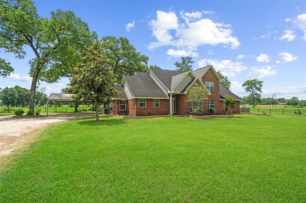 Photo of 996 Scroggins Lane