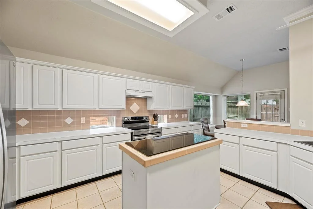 Photo of 2307 Millerton Lane