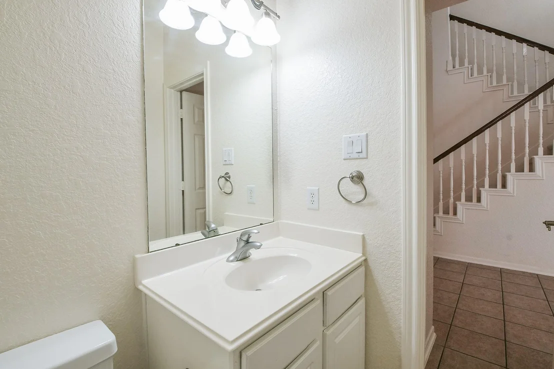 Photo of 251 N Wimberly Way