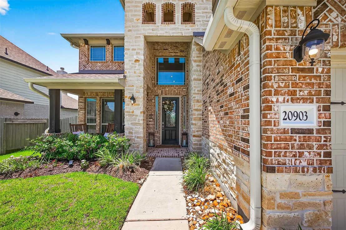 Photo of 20903 Silver Lance Drive