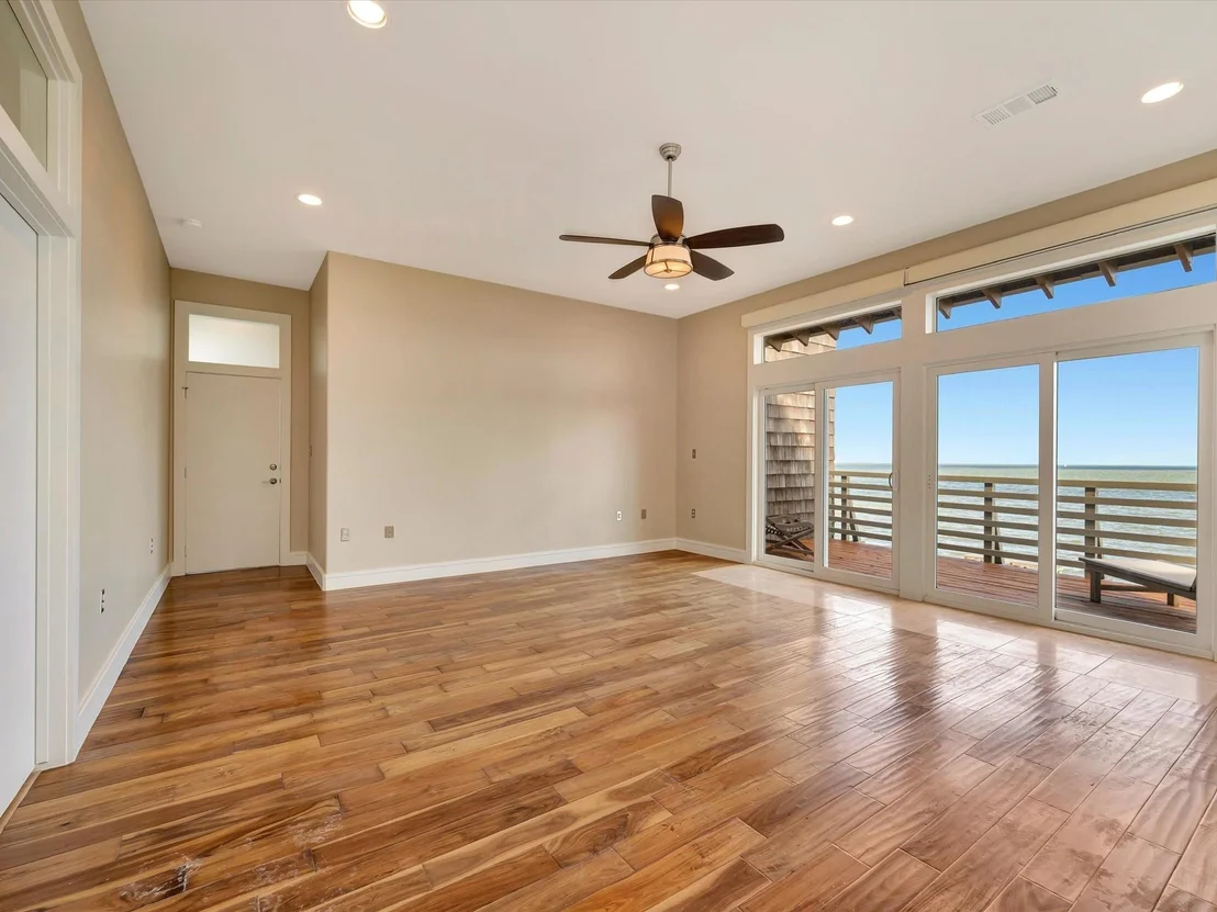 Photo of 606 2nd St