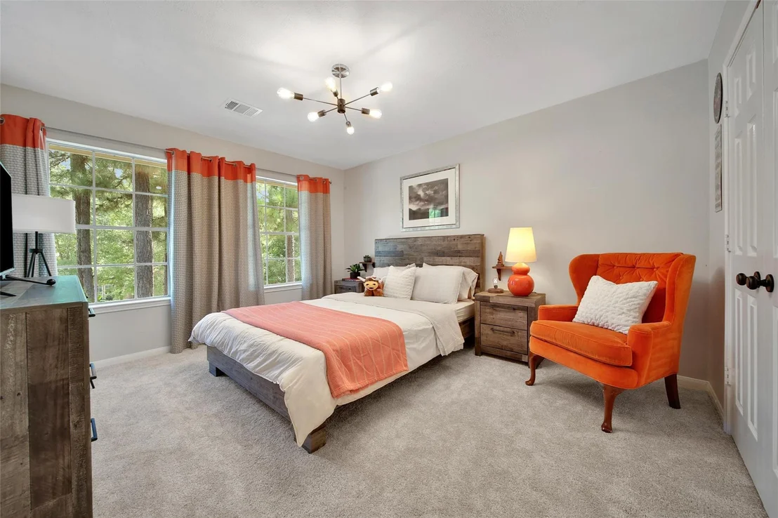 Photo of 43 E Sandalbranch Circle
