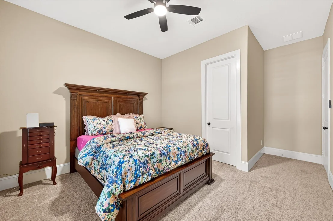 Photo of 6839 Pioneer Trail