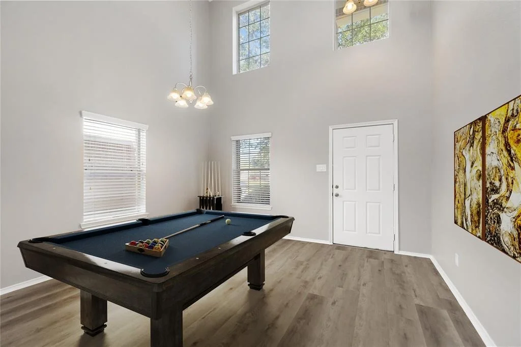 Photo of 20231 Niagara Falls Drive