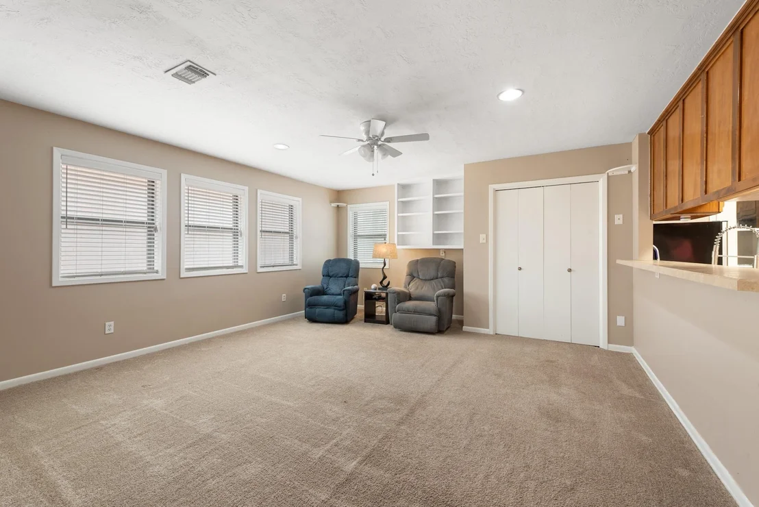 Photo of 2900 Broadmoor Drive