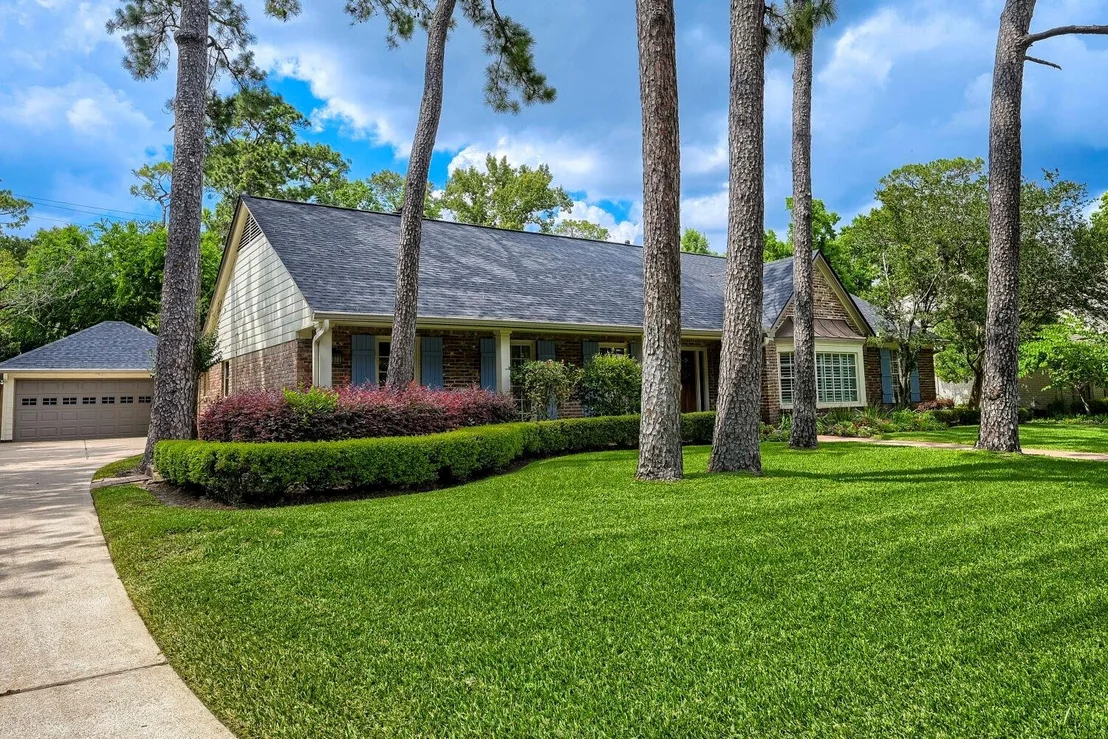 Photo of 13010 Conifer Road