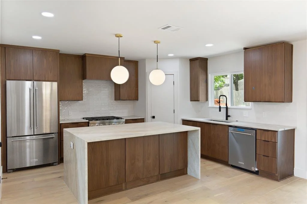 Photo of 1506 Du Barry Lane