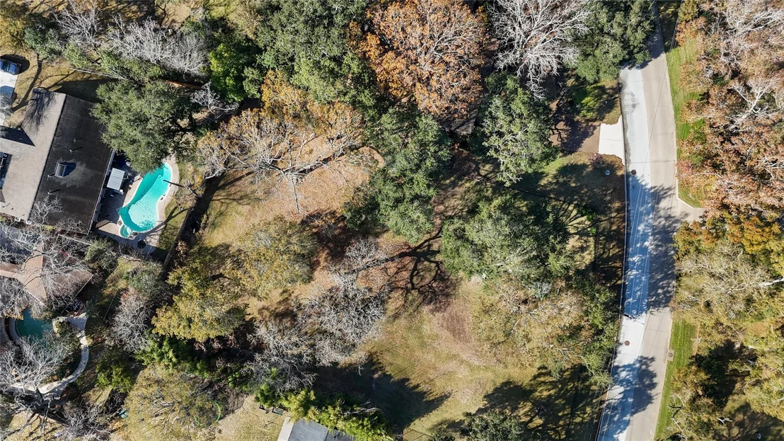 Photo of 404 Lakeshore Drive