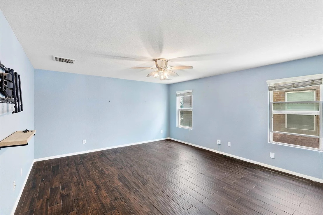 Photo of 11027 Bauer Elm St Street