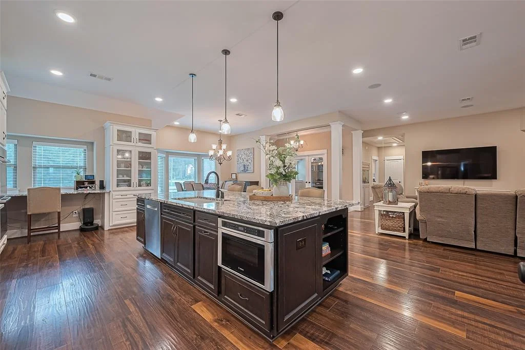 Photo of 722 River Plantation Drive