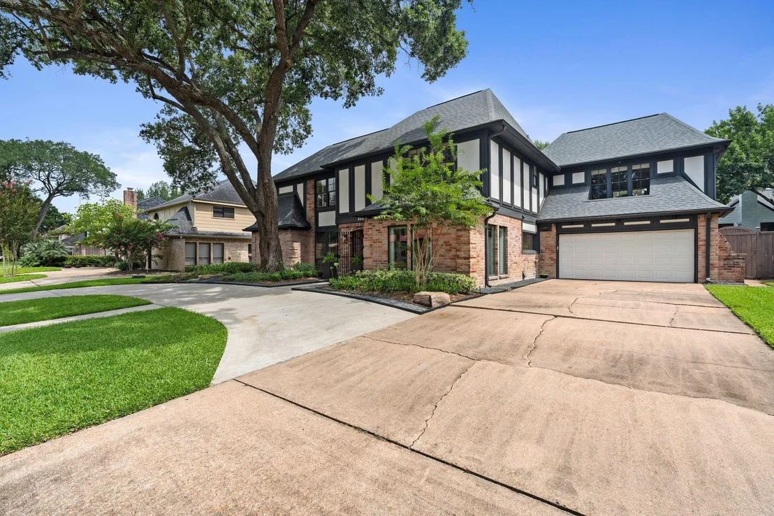 Photo of 1110 Daria Drive