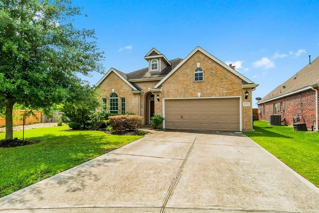Photo of 21334 Mandarin Glen Circle