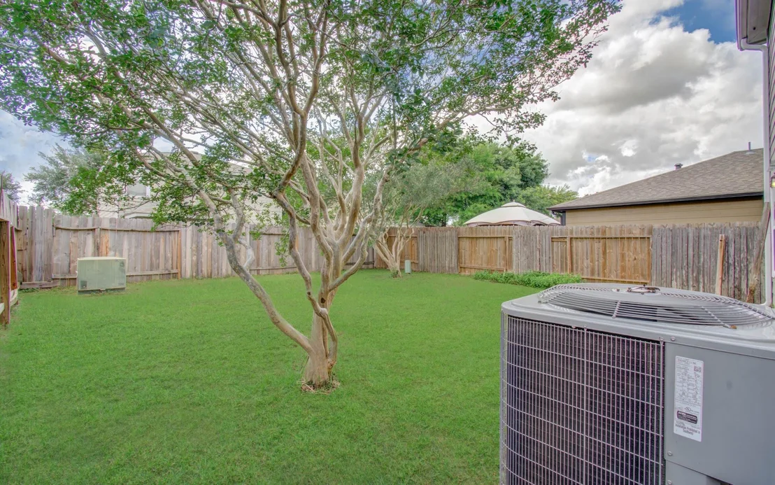 Photo of 16319 Kendons Way Lane