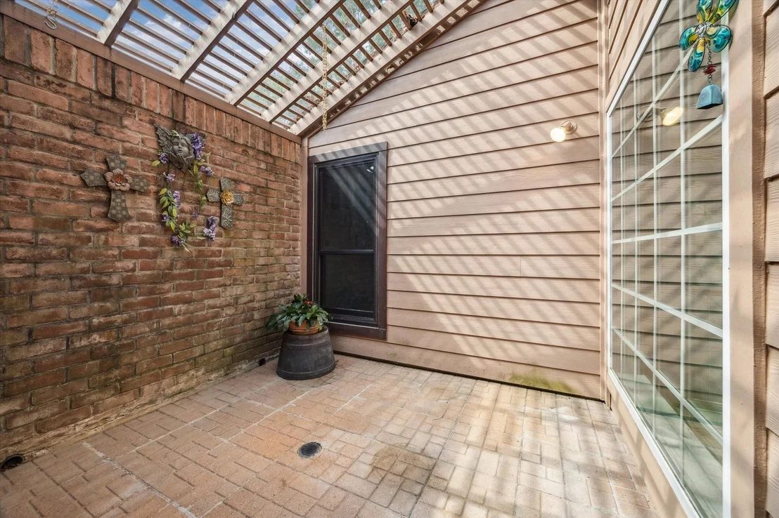 Photo of 4032 Heathersage Drive