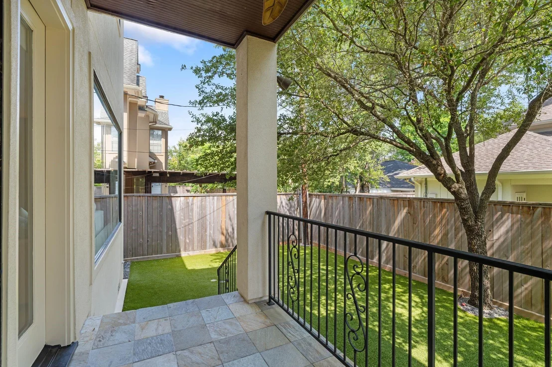 Photo of 5202 Patrick Henry Street