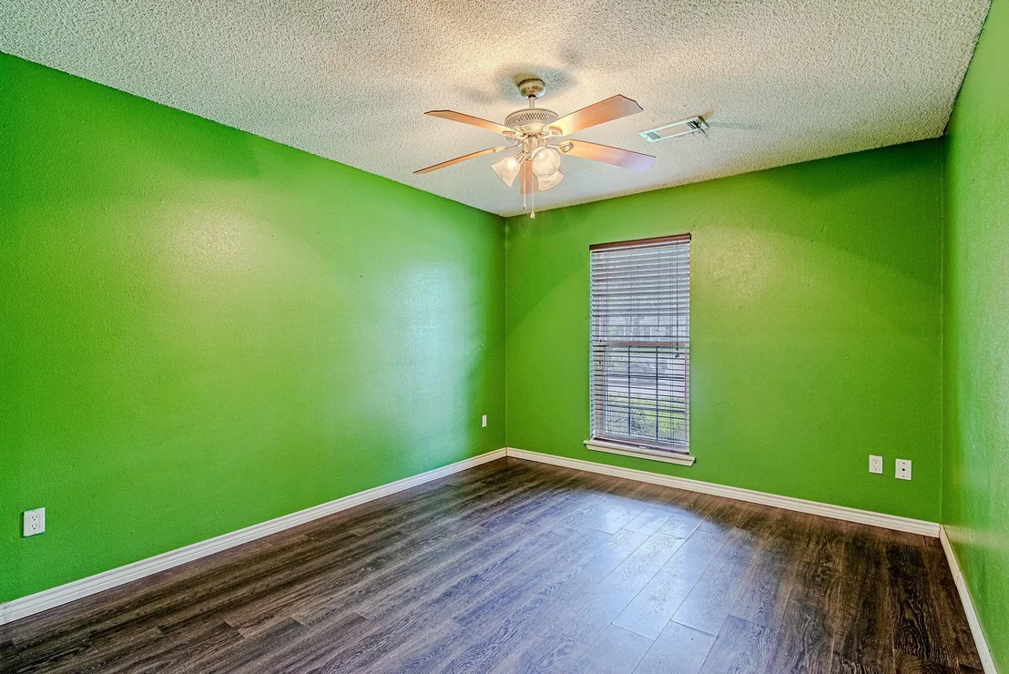 Photo of 2710 Burke Road