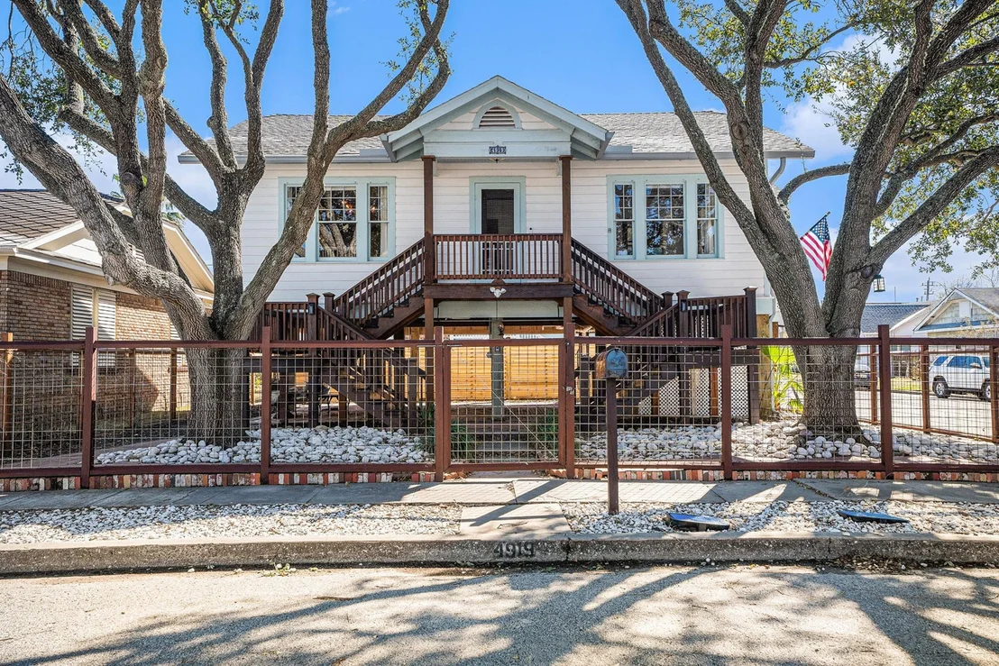 Photo of 4919 Austin Drive