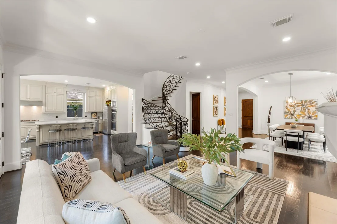 Photo of 6236 Community Drive