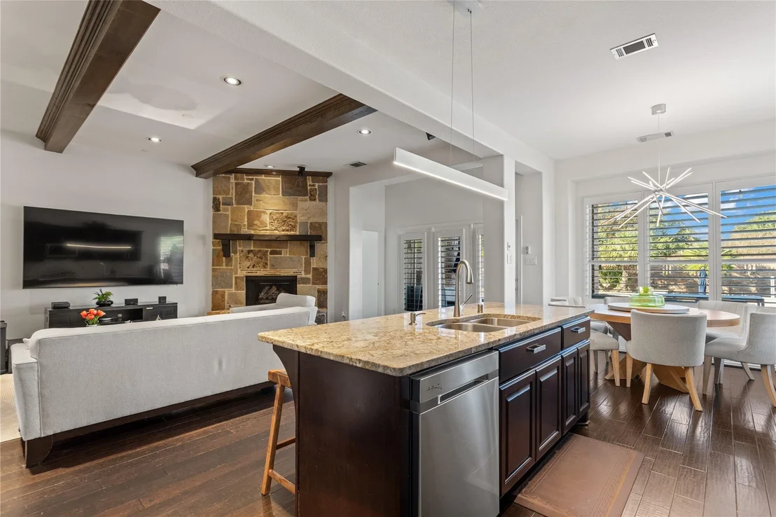 Photo of 5203 Jackson Park Lane