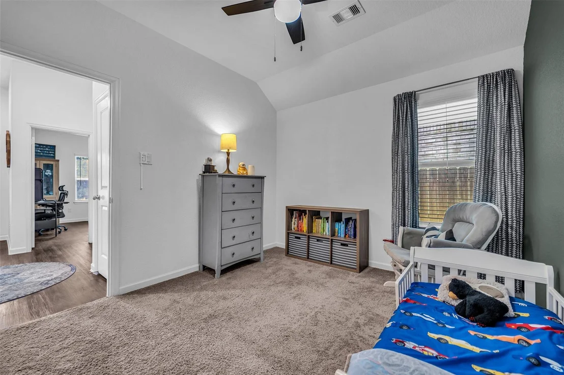 Photo of 4823 Chestnut Valley Lane